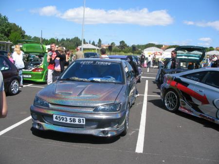 306
